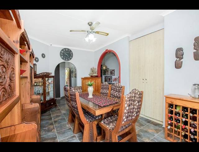 5 BEDROOM HOUSE FOR SALE IN KENMARE